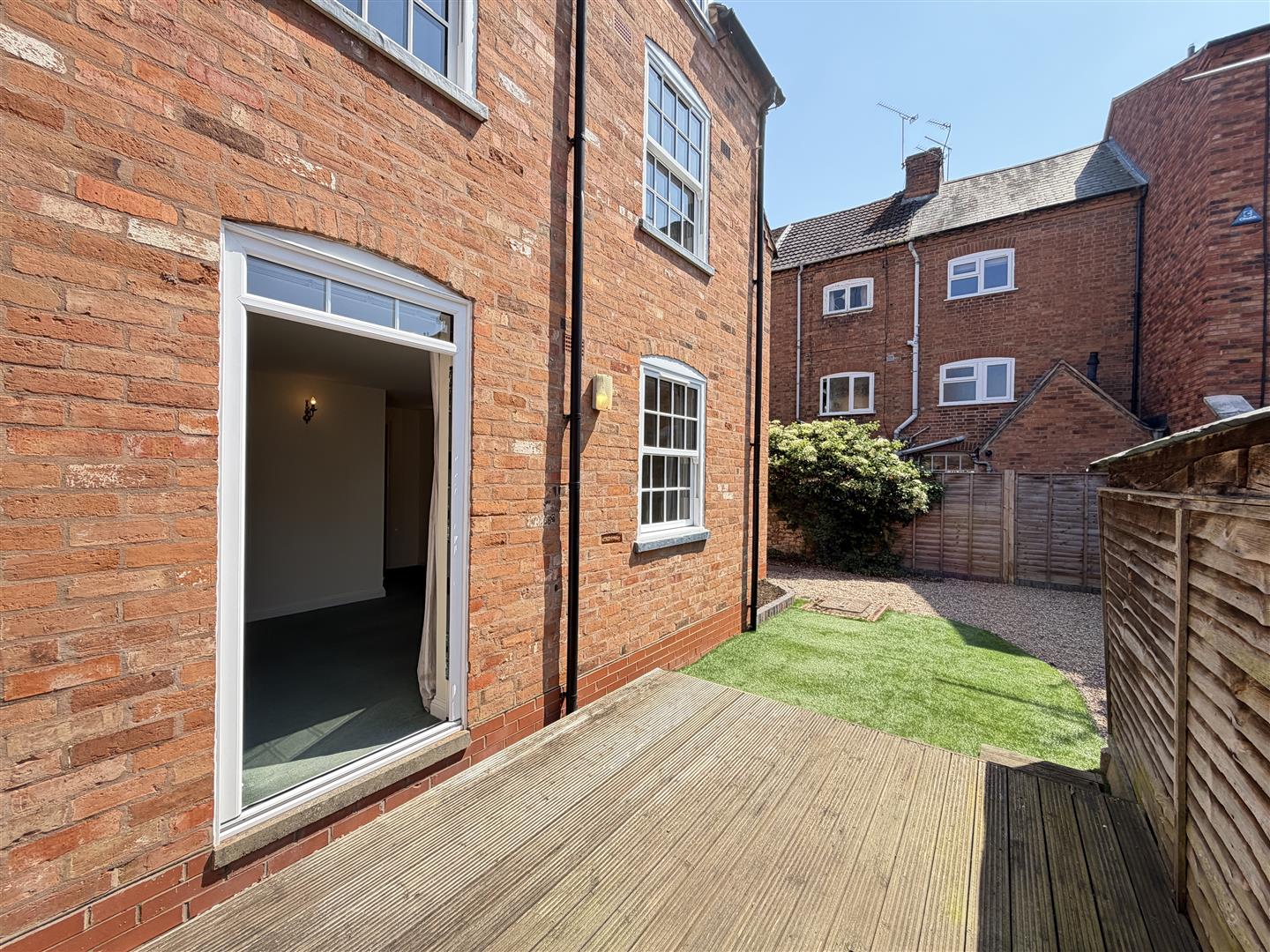 The Stables, Crompton Street, Warwick 17